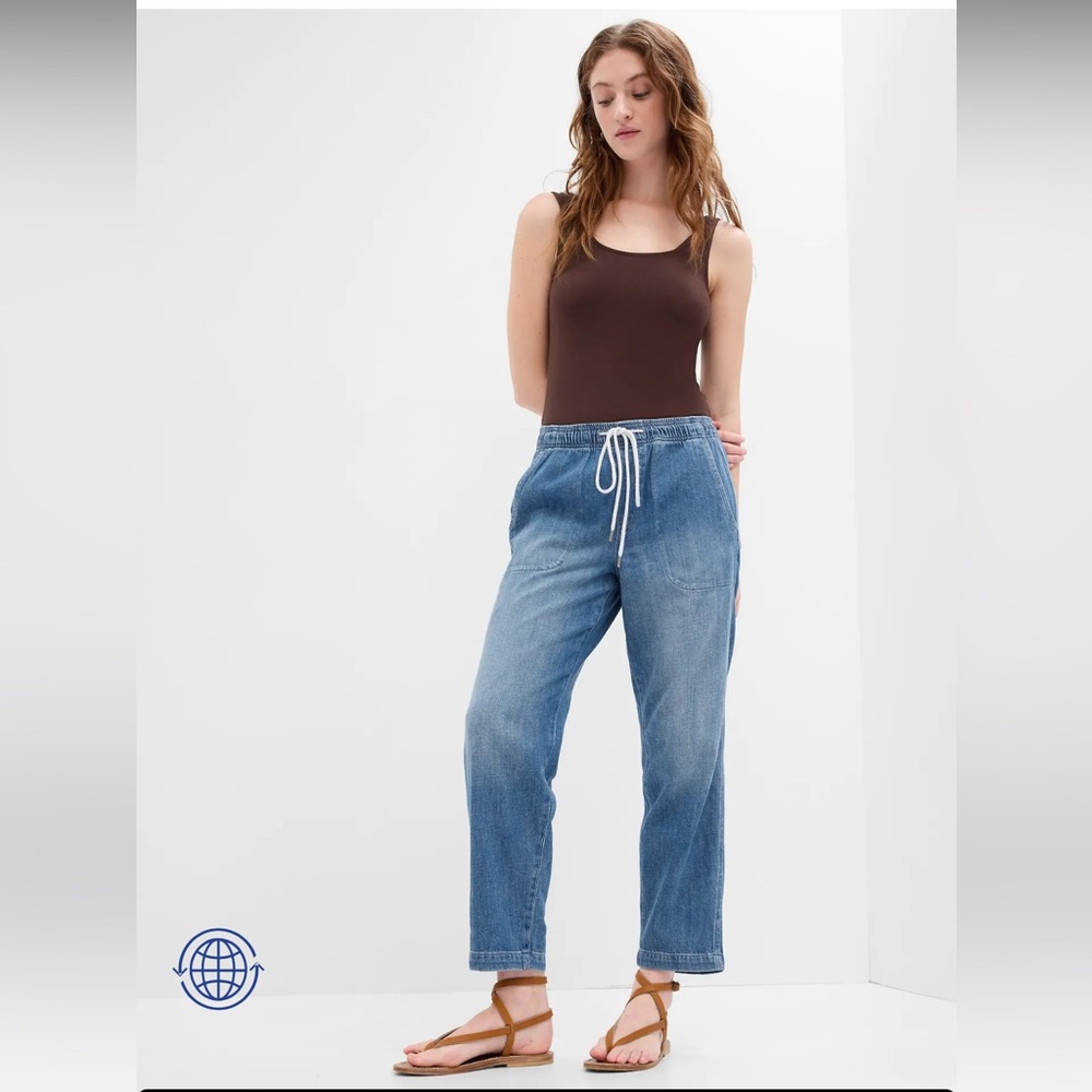NWT GAP Mid Rise Easy Jeans with Washwell (S)